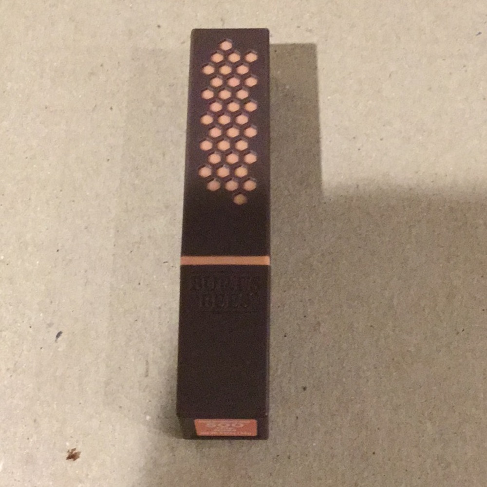 SOLD Burt’s Bees Lipstick 💄.  Color 500.  New.